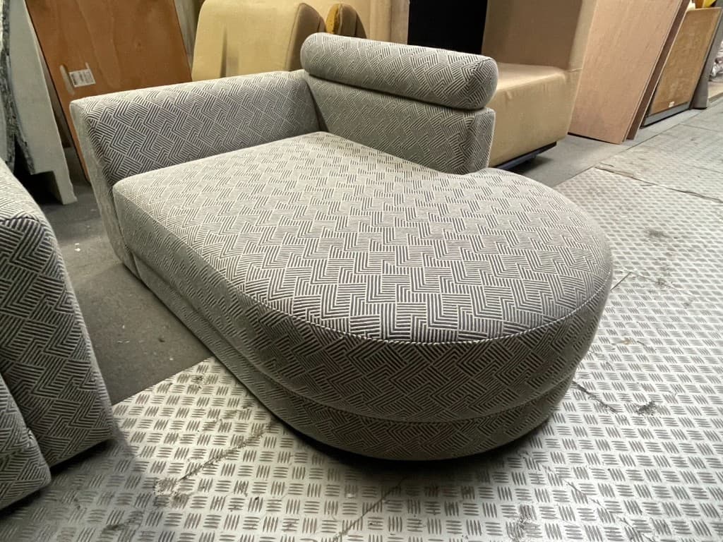 ソファ張り替えの作業後(全景)